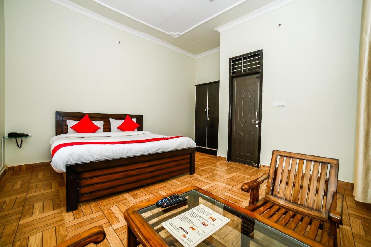 OYO 23367 Farmsgreen Resort And Restaurant Orchha Buitenkant foto