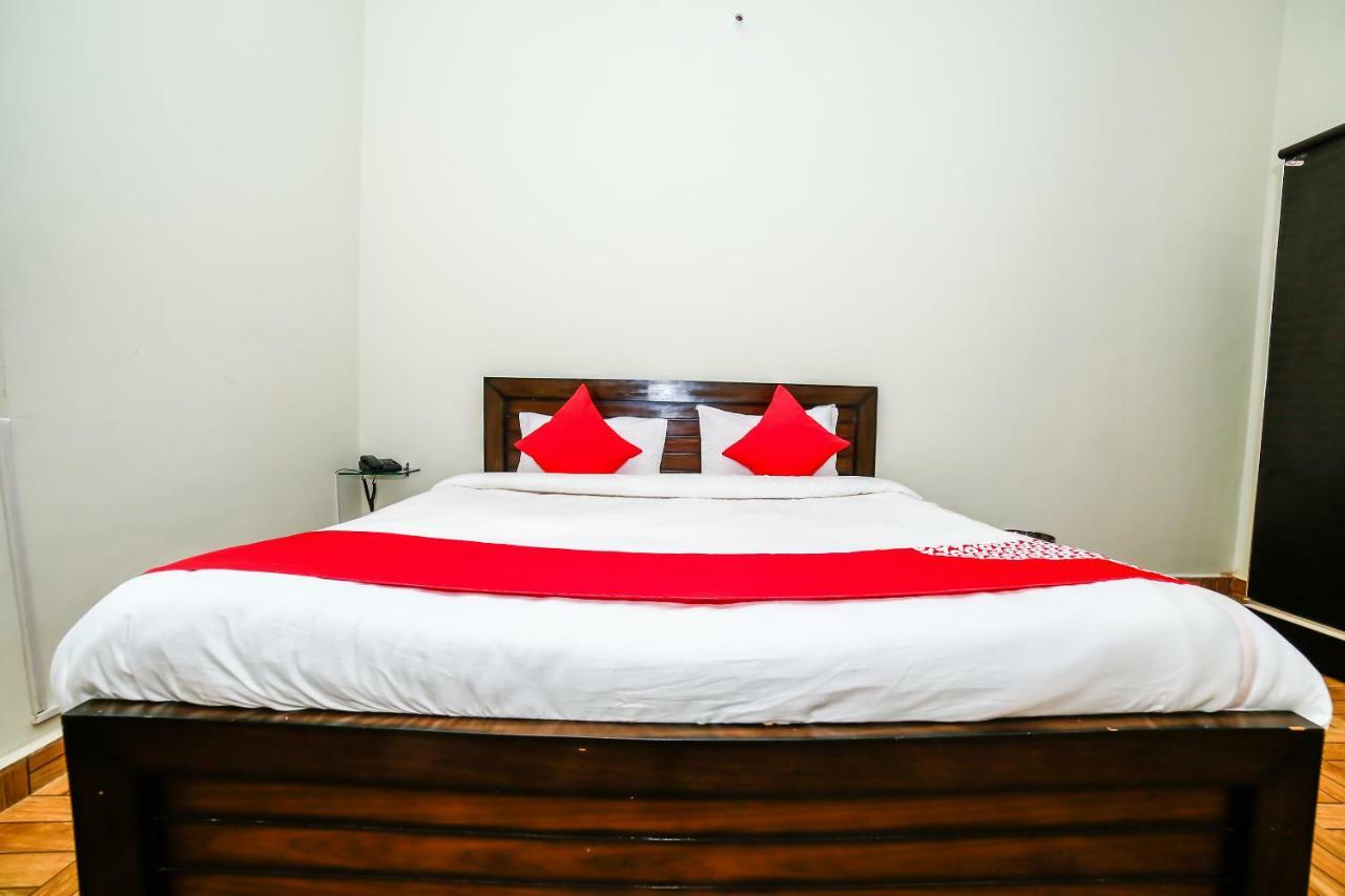 OYO 23367 Farmsgreen Resort And Restaurant Orchha Buitenkant foto